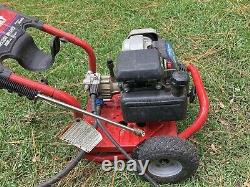 2600 PSI 2.4 GPM Cold Water Gas Pressure Washer with HONDA GC160 Works Great