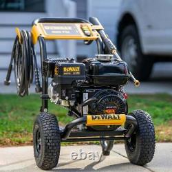 DEWALT 3600PSI at 2.5GPM HONDA GX200 Cold Water Professional Gas Pressure Washer