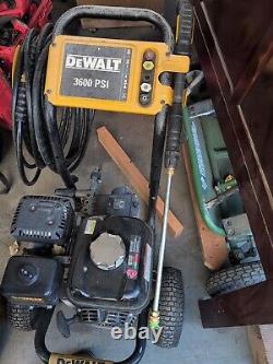 DEWALT DXPW3625 3600 PSI 2.5 GPM HONDA GX200 Cold Water Professional Gas