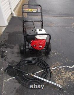 Generac 3200 Psi 4 Gpm 11 HP Honda Gas Powered Pressure Washer