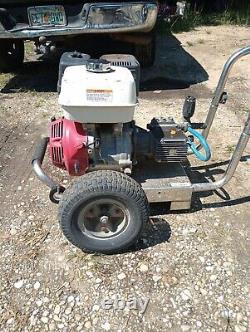 Honda Gx 390 Pressure Washer/ Gas Powered