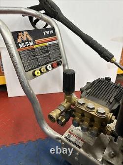 Mi-T-M Pressure Washer 2700 PSI Aluminum Commercial Cold Water Honda Engine USED