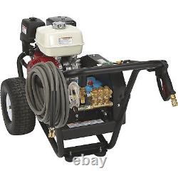 NorthStar Gas Cold Water Pressure Washer, 4000 PSI, 3.5 GPM, Honda Engine, Belt