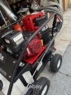 NorthStar Hot Water Pressure Washer with Wet Steam, 3.5 GPM, 3500 PSI Honda