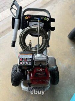 SIMPSON 2.3-GPM PowerShot (49 State) 3400 PSI 2.3 Gal. Pressure Washer #PS61044