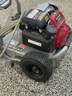 SIMPSON PowerShot 3400 PSI 2.3-Gallon Cold Water Gas Pressure Washer with Honda