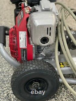 SIMPSON PowerShot 3400 PSI 2.3-Gallon Cold Water Gas Pressure Washer with Honda