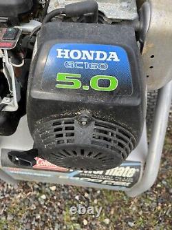 Nettoyeur haute pression Coleman 2 400 PSI avec moteur Honda